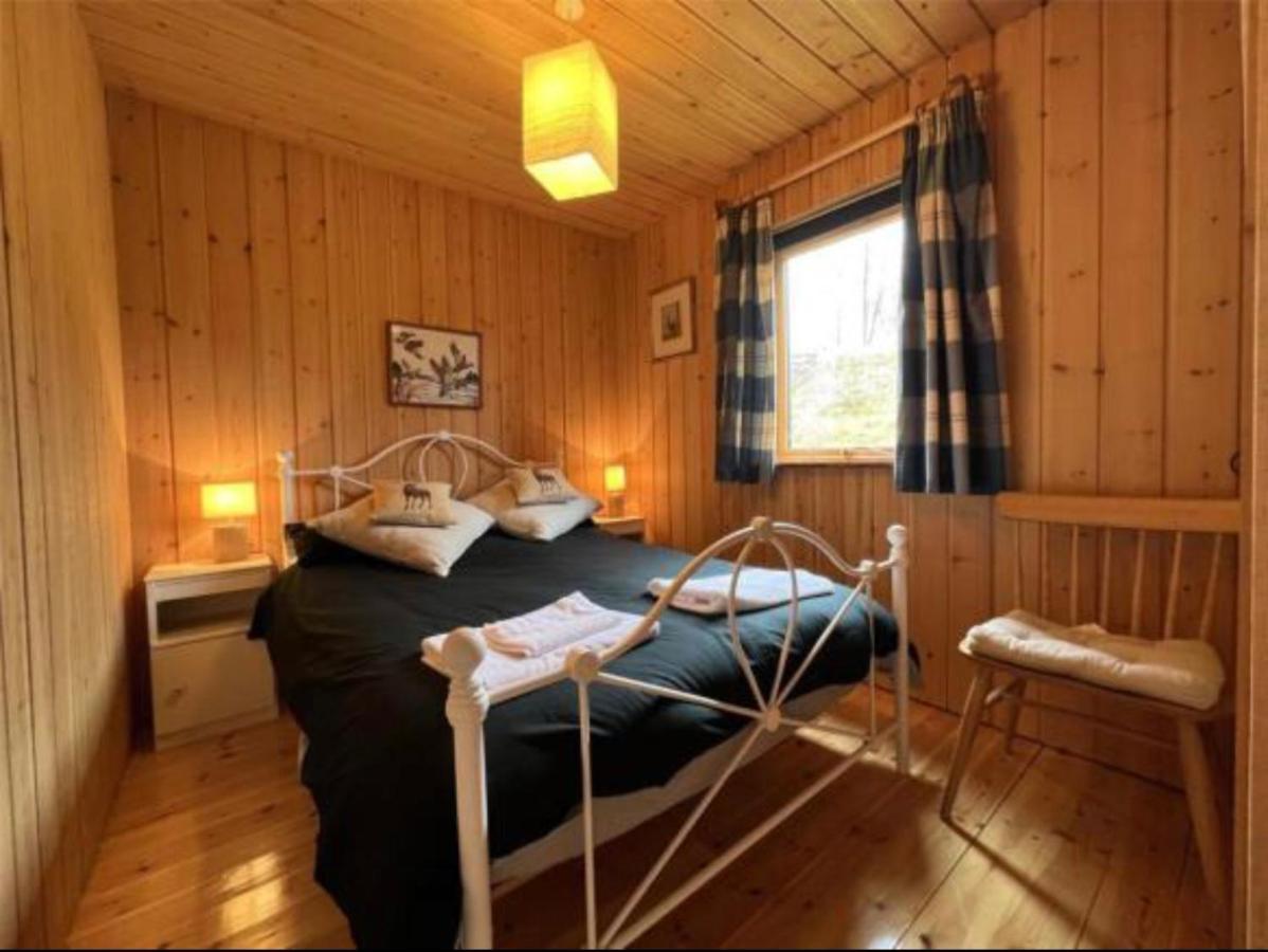Loch Aweside Forest Cabins Dalavich Экстерьер фото