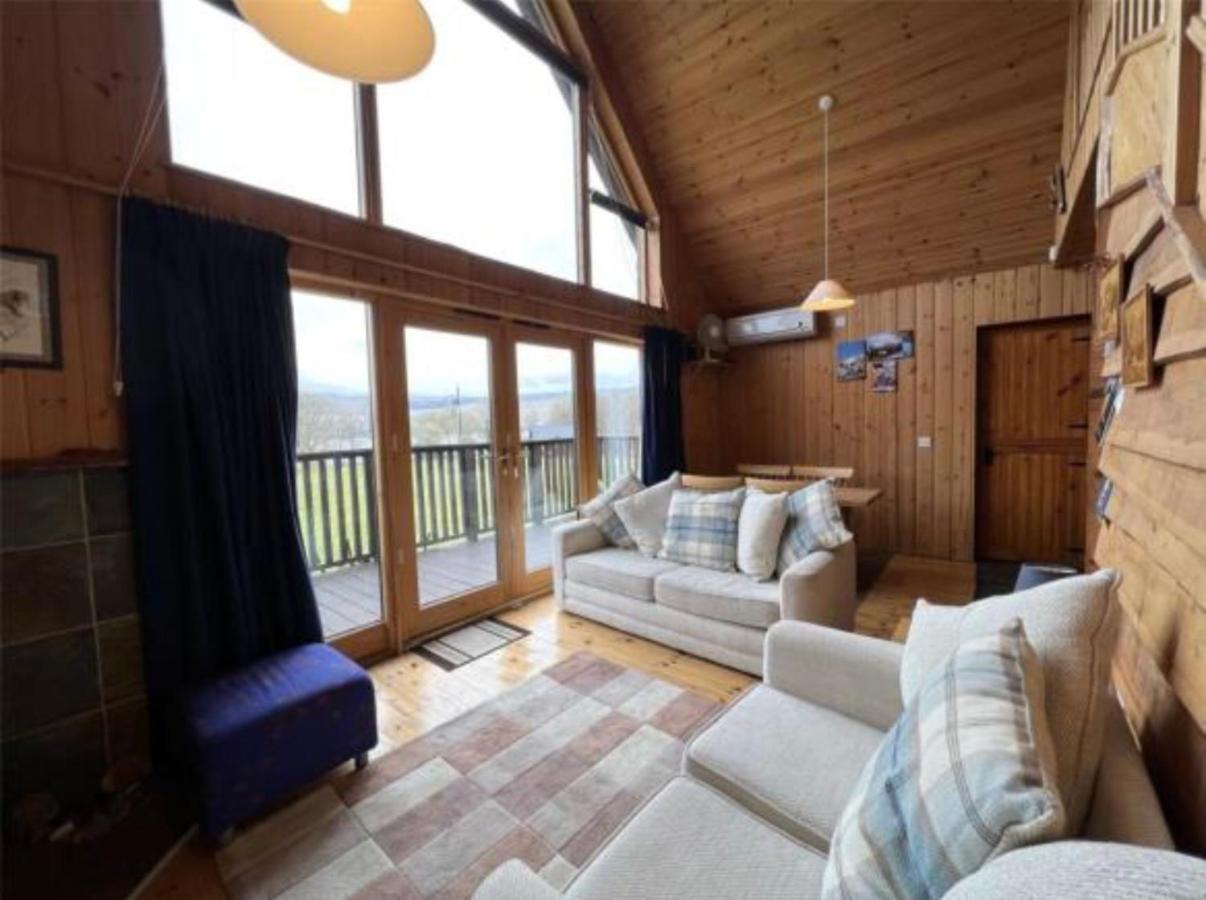 Loch Aweside Forest Cabins Dalavich Экстерьер фото