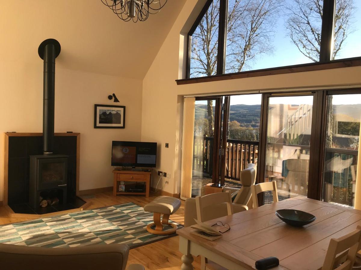 Loch Aweside Forest Cabins Dalavich Экстерьер фото