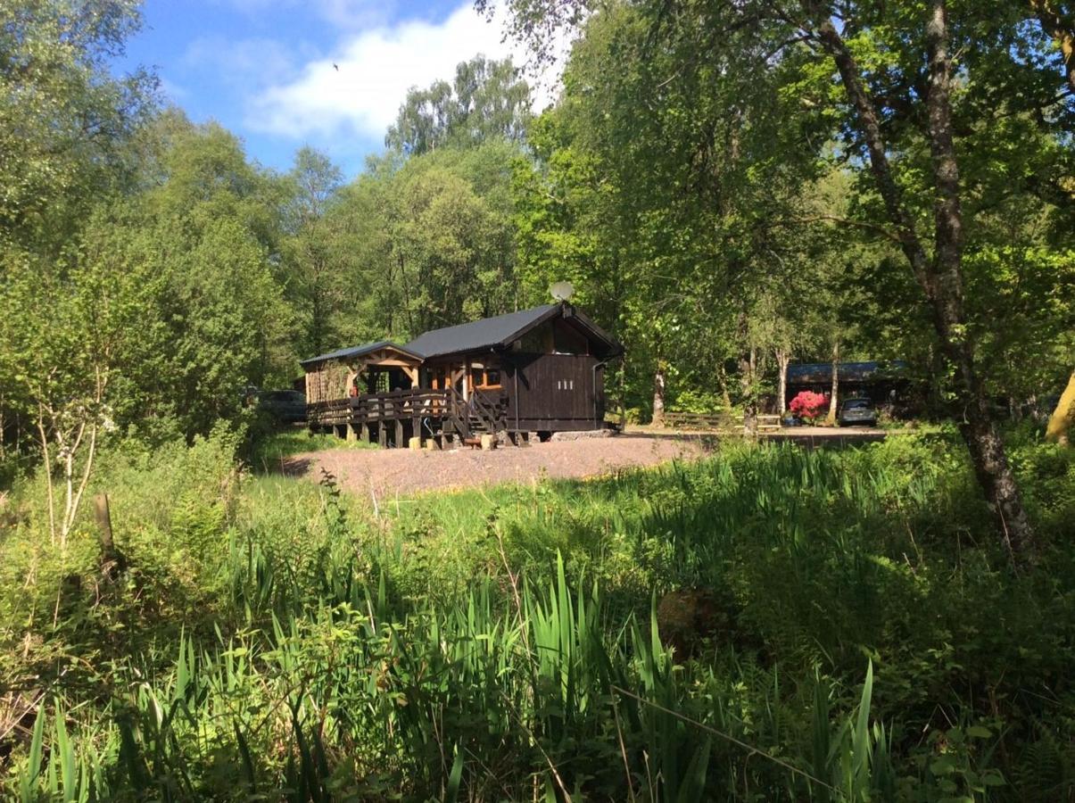 Loch Aweside Forest Cabins Dalavich Экстерьер фото