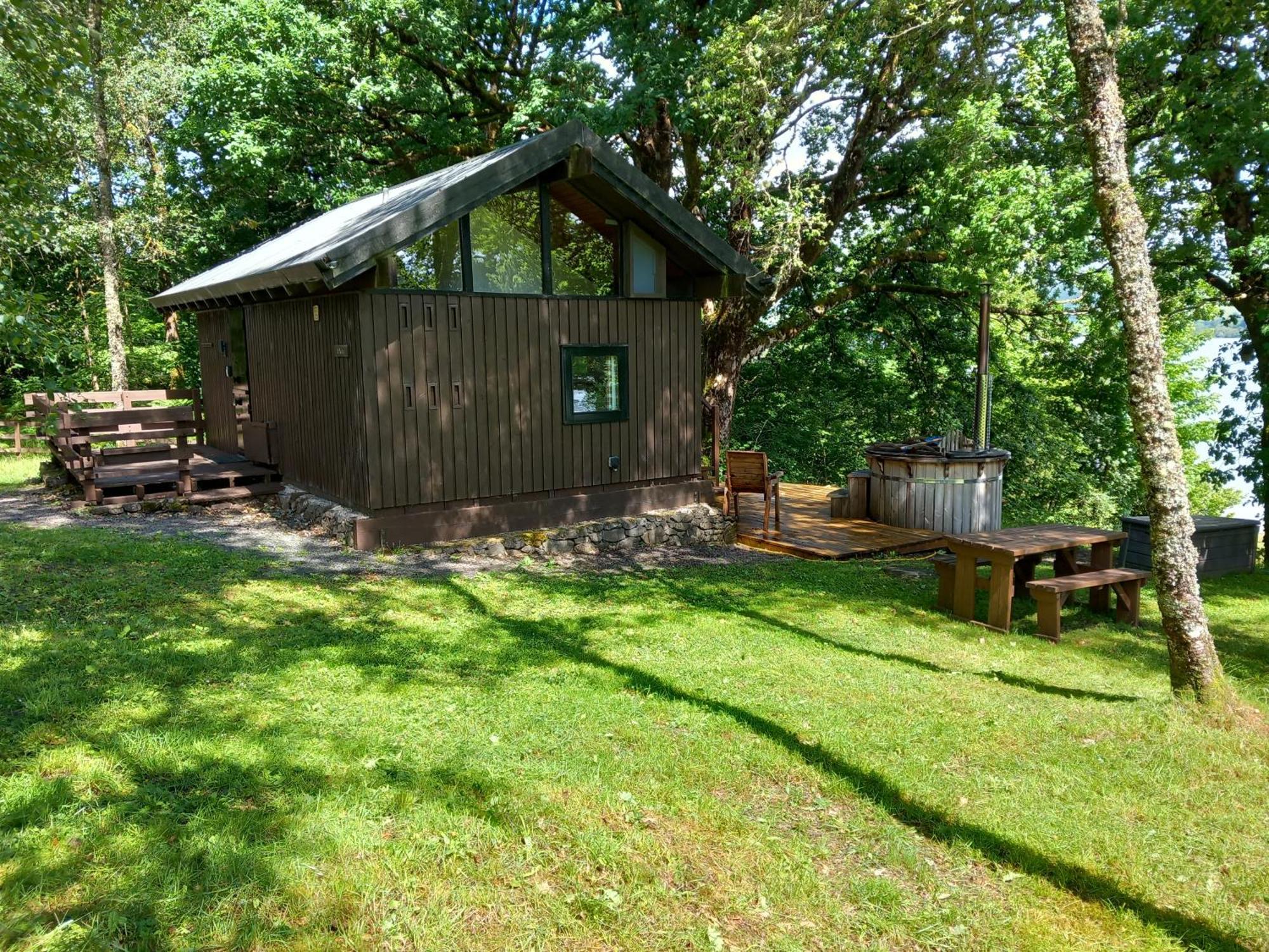 Loch Aweside Forest Cabins Dalavich Экстерьер фото