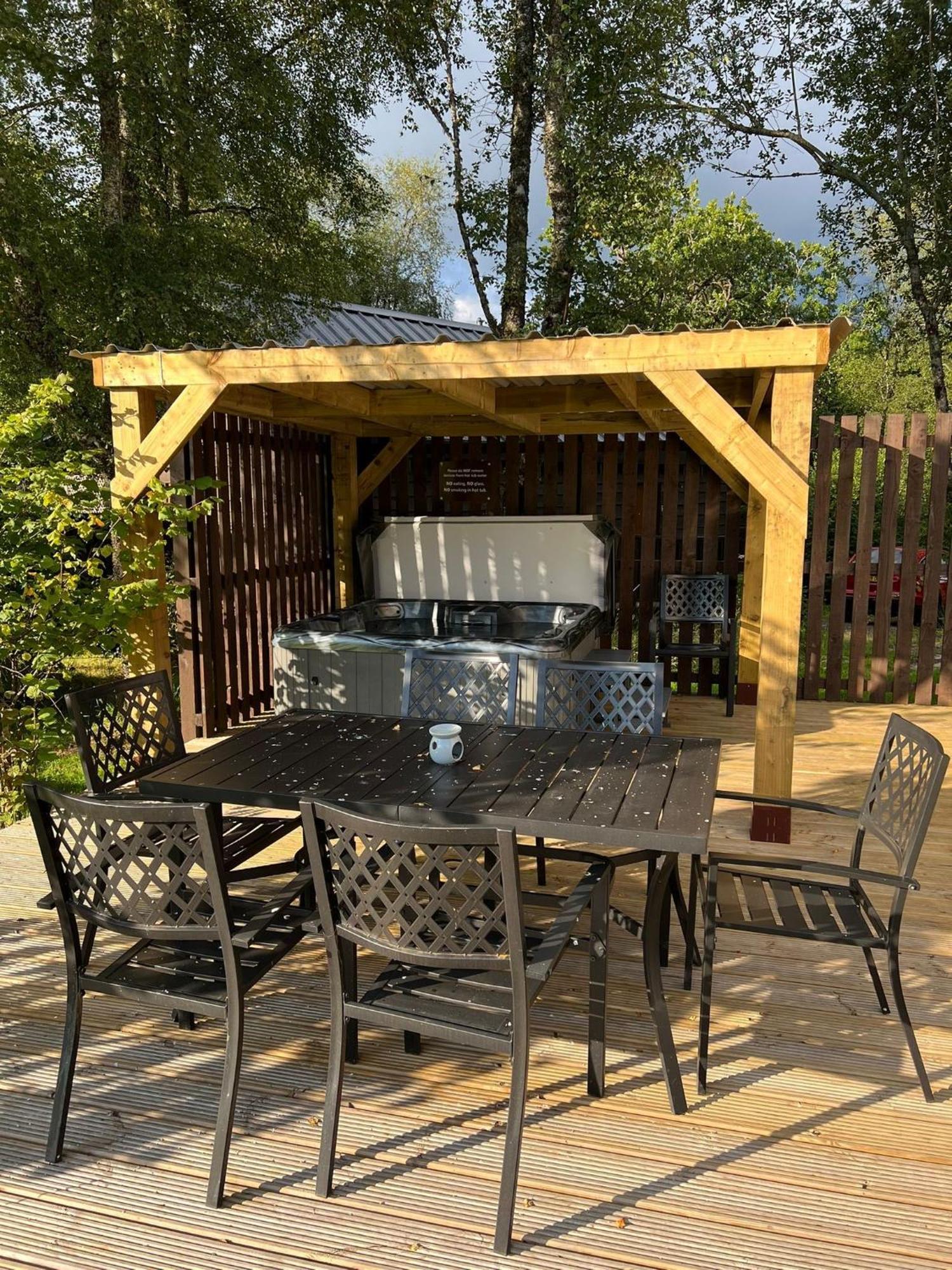 Loch Aweside Forest Cabins Dalavich Номер фото