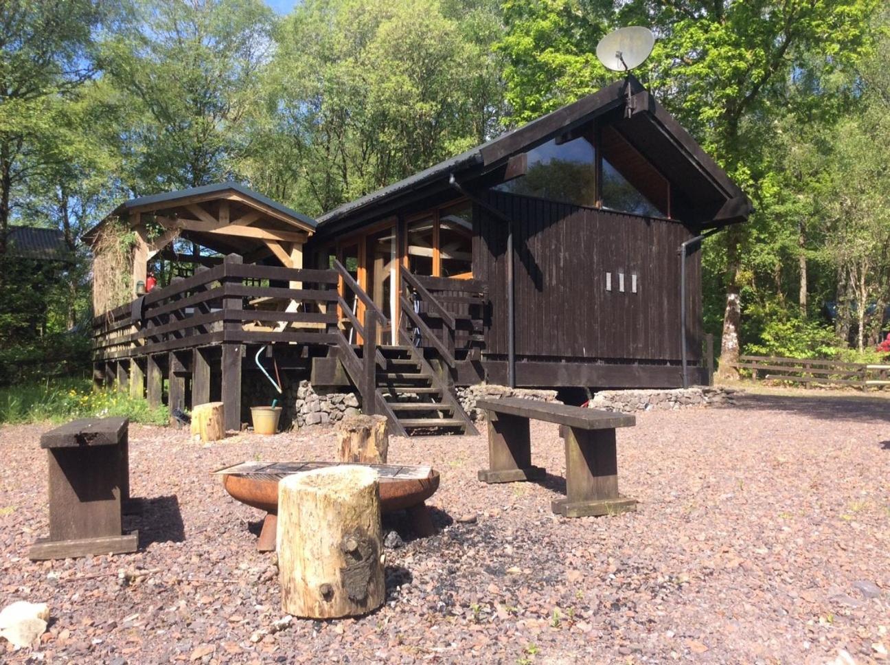 Loch Aweside Forest Cabins Dalavich Номер фото